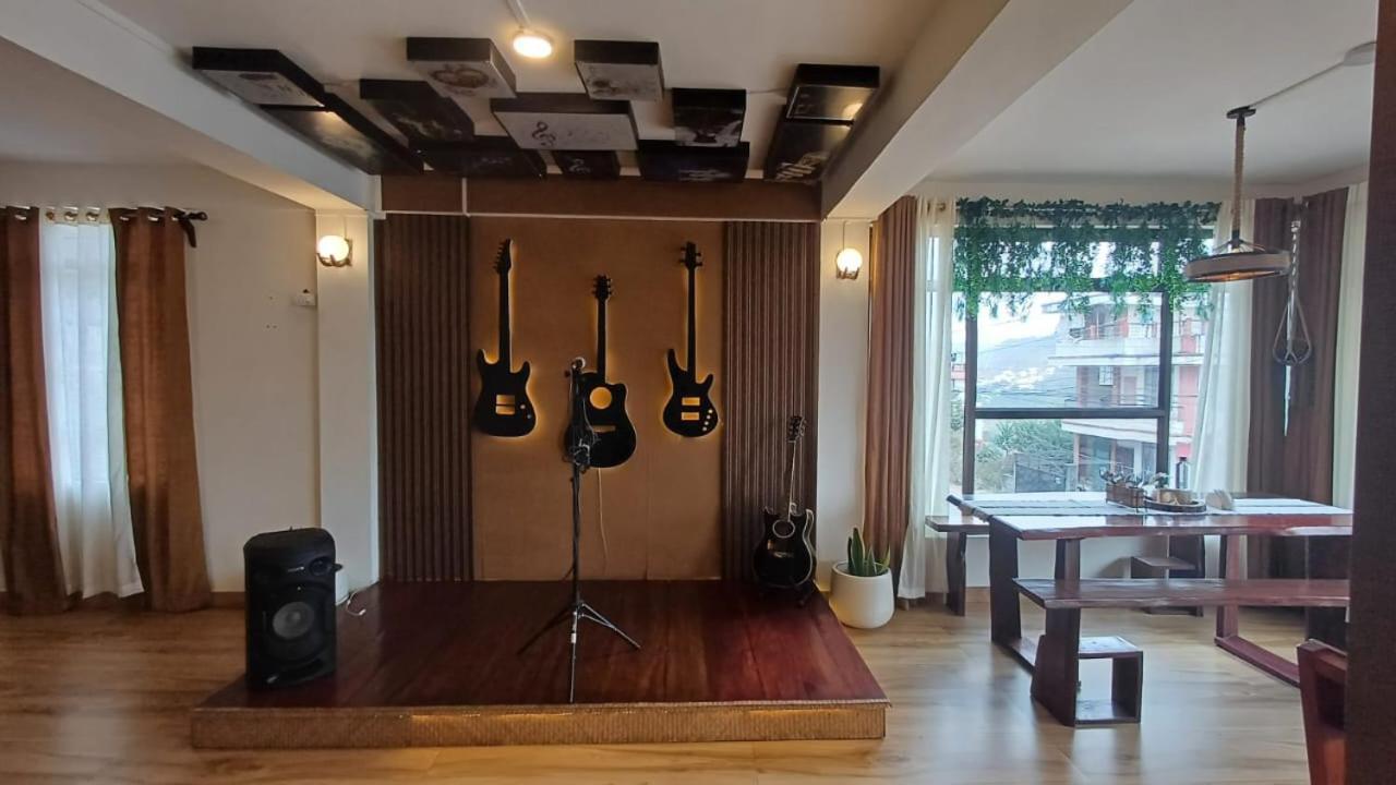 Aroma Inn Shillong Exteriör bild