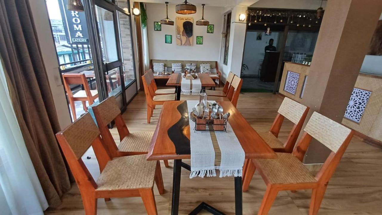 Aroma Inn Shillong Exteriör bild