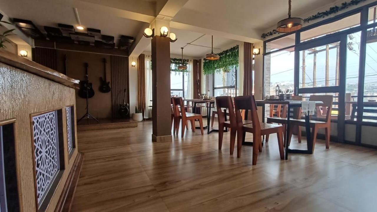 Aroma Inn Shillong Exteriör bild