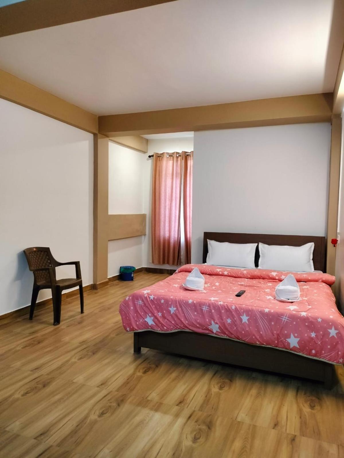 Aroma Inn Shillong Exteriör bild